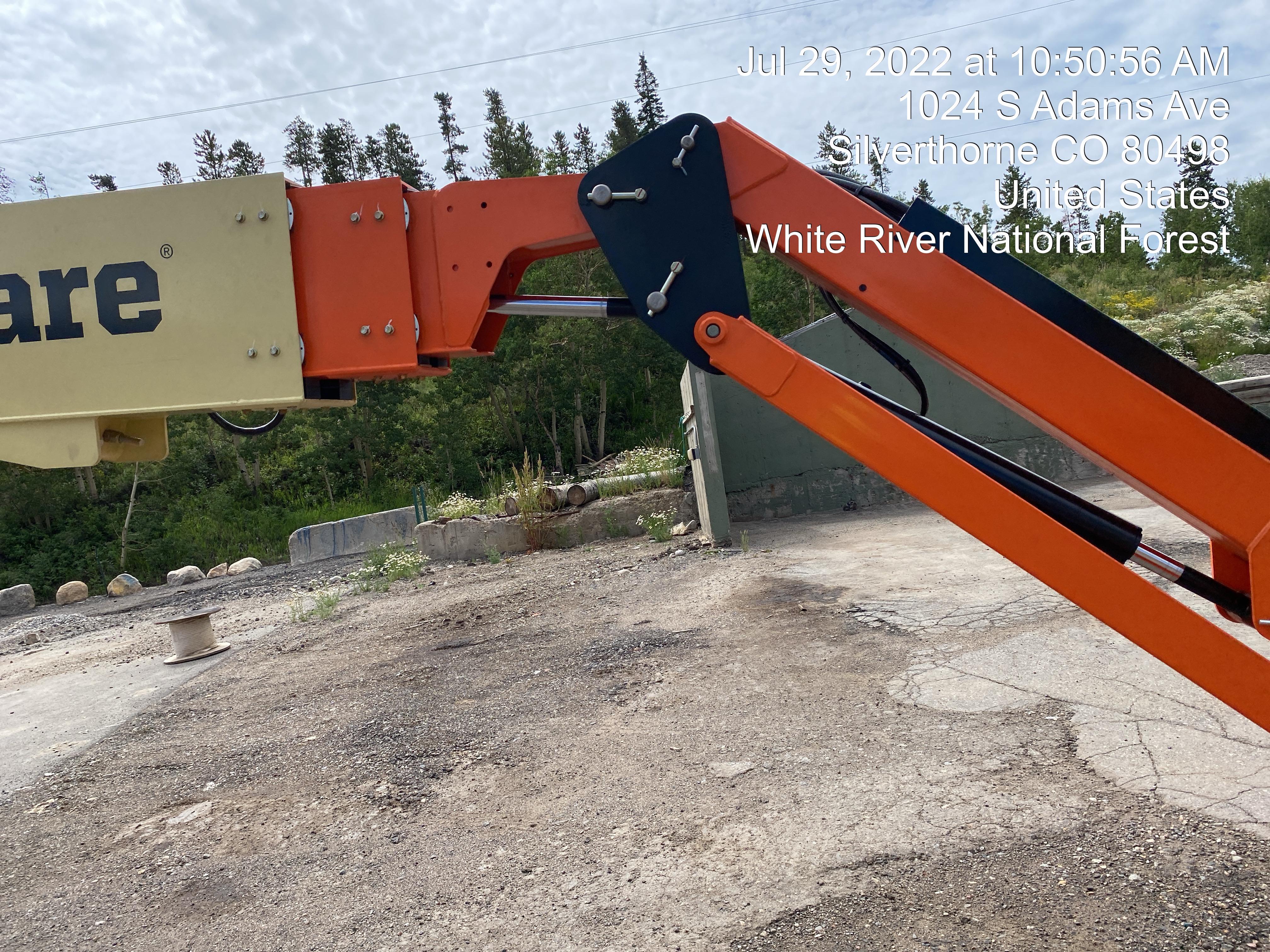 2022 JLG 860SJ