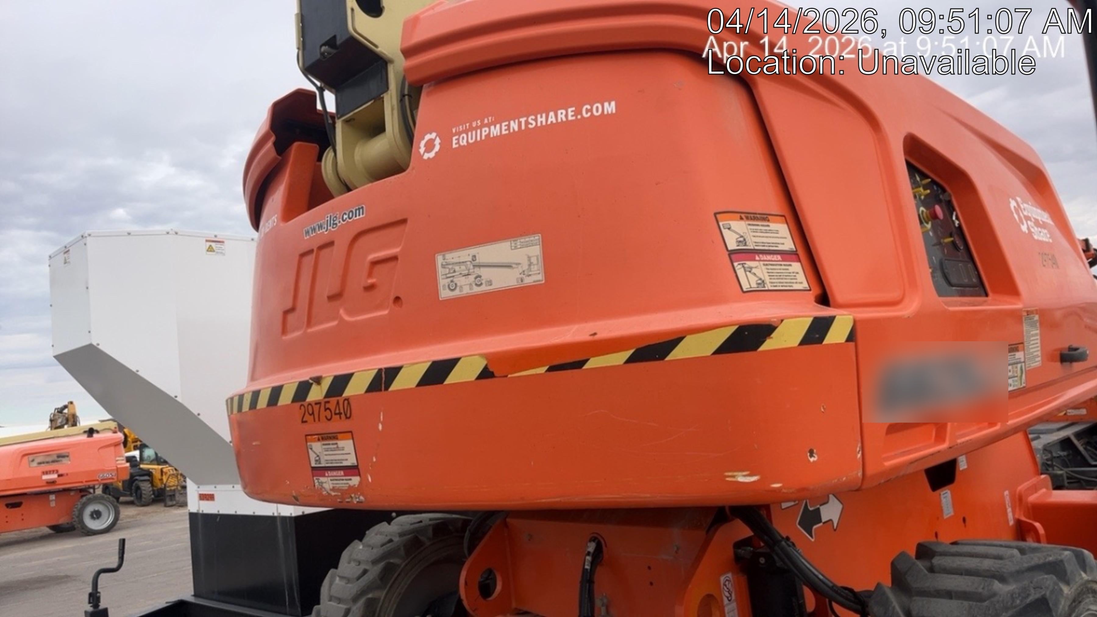 2023 JLG 660SJ