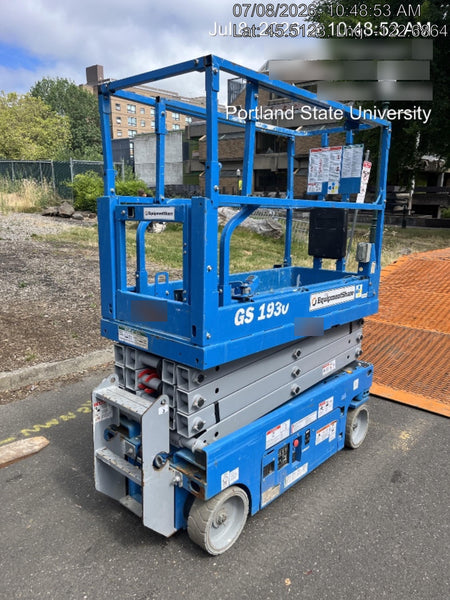 2020 Genie GS-1930 Solid Non Marking Tires, Beacon, Folding rails with half height swing gate, 800W Inverter