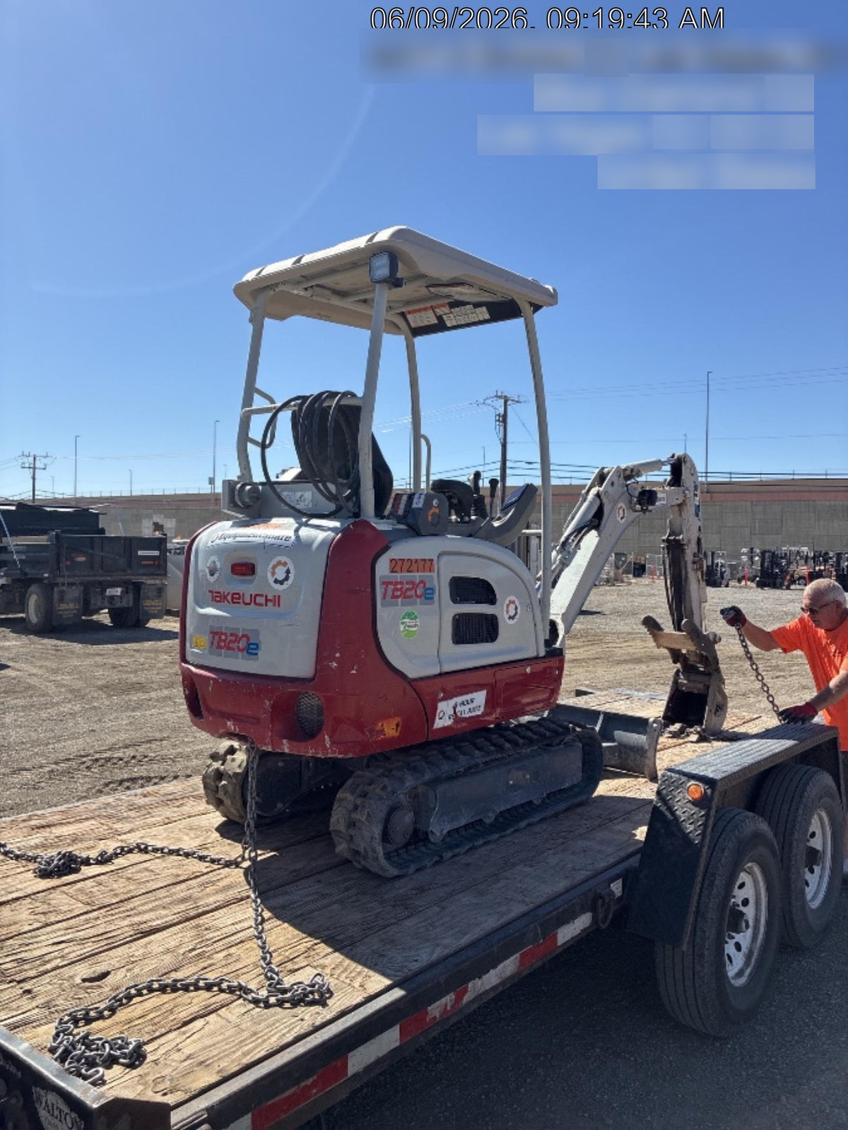 2022 TAKEUCHI TB20e