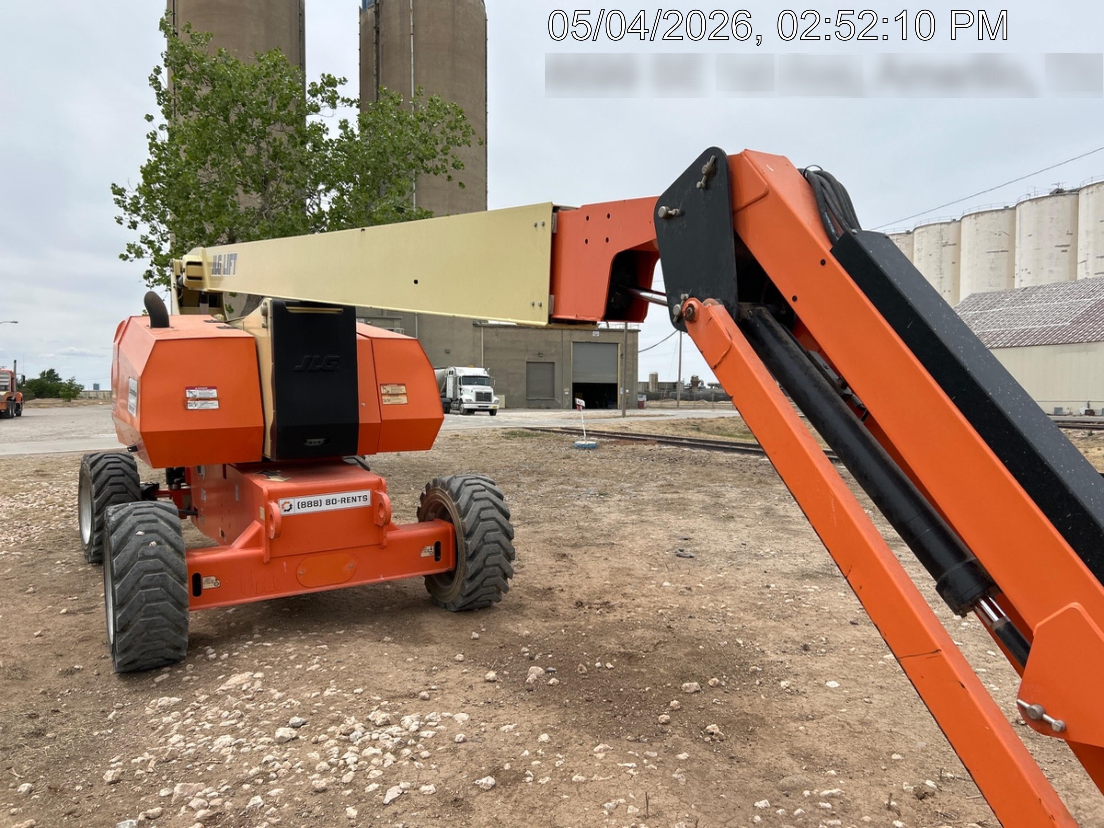 2021 JLG 800AJ