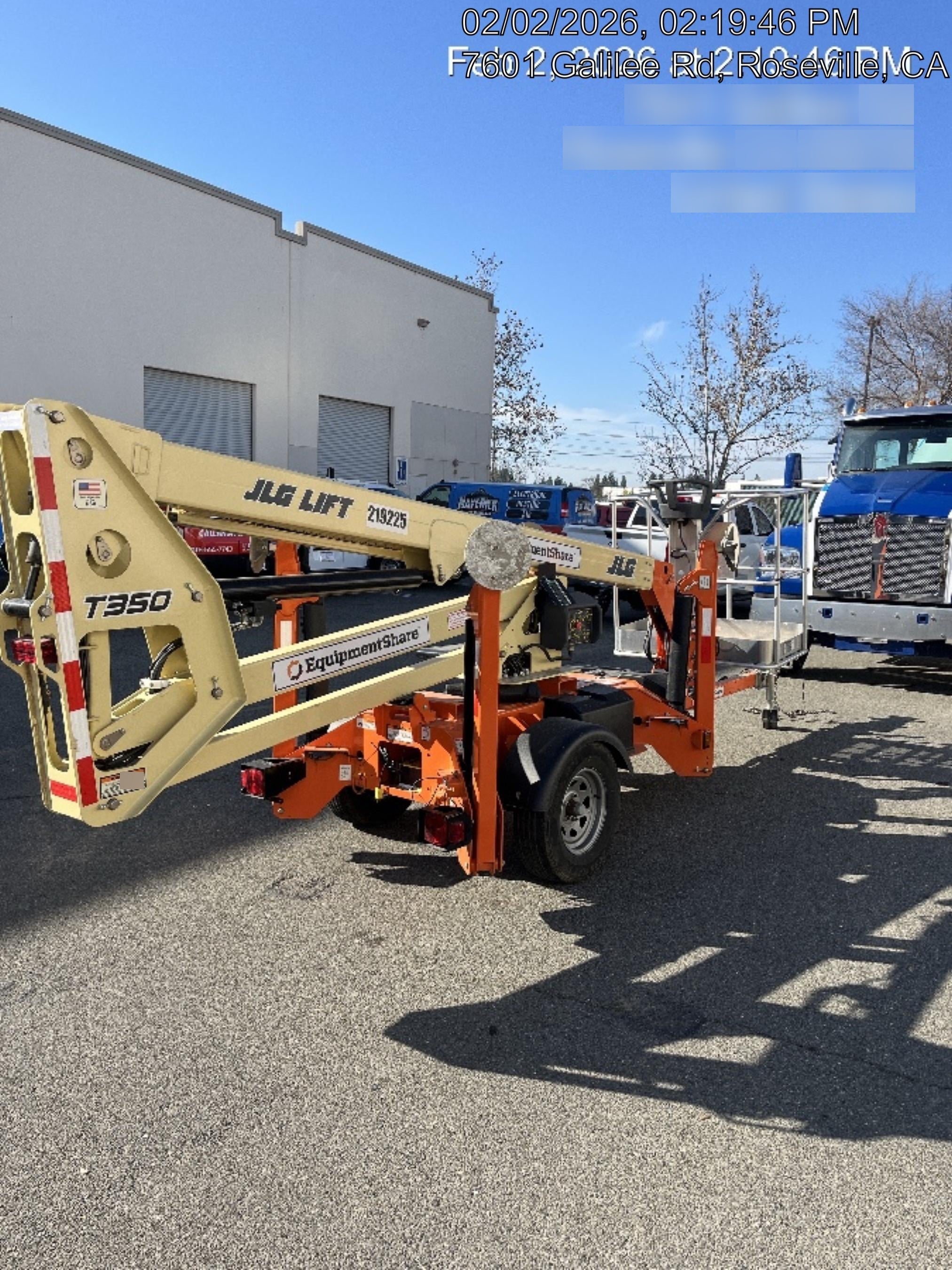 2022 JLG T350