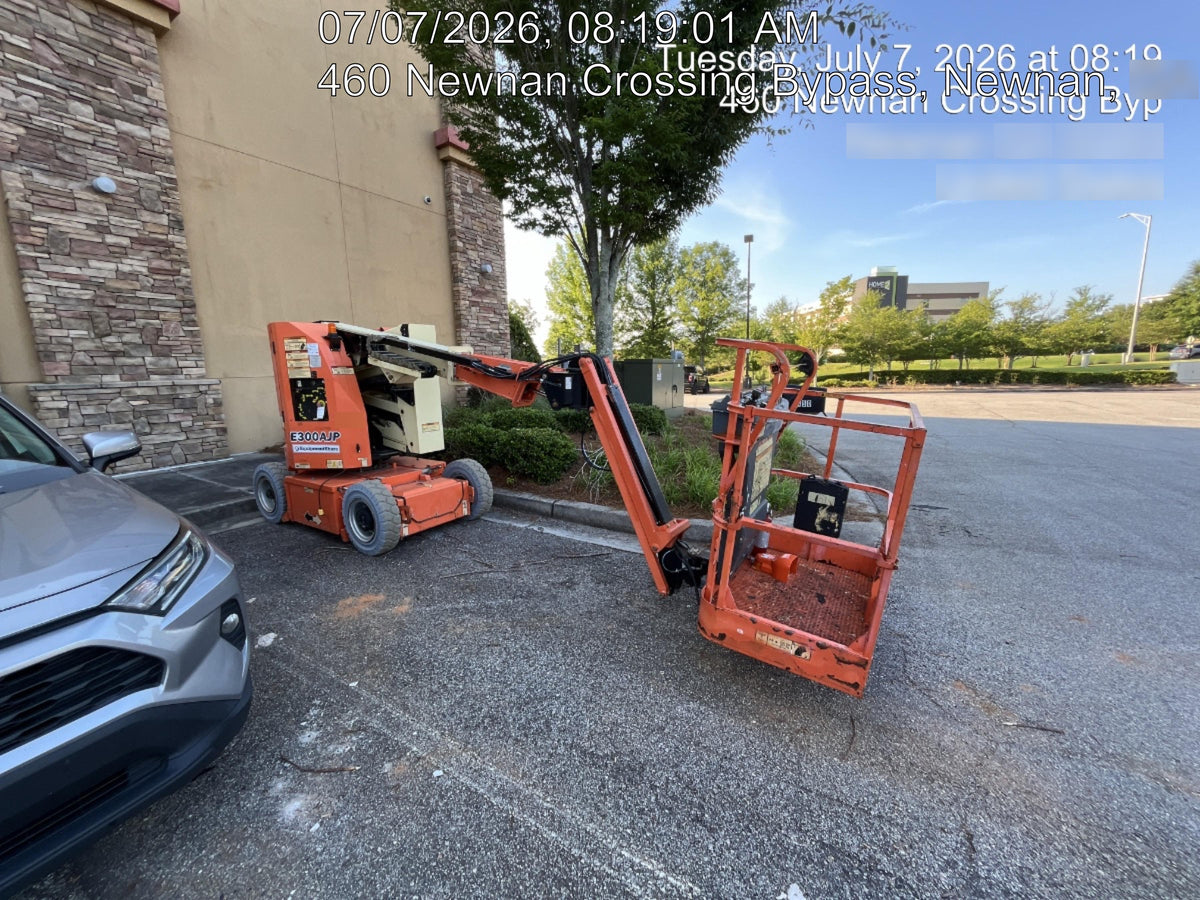 2019 JLG E300AJP