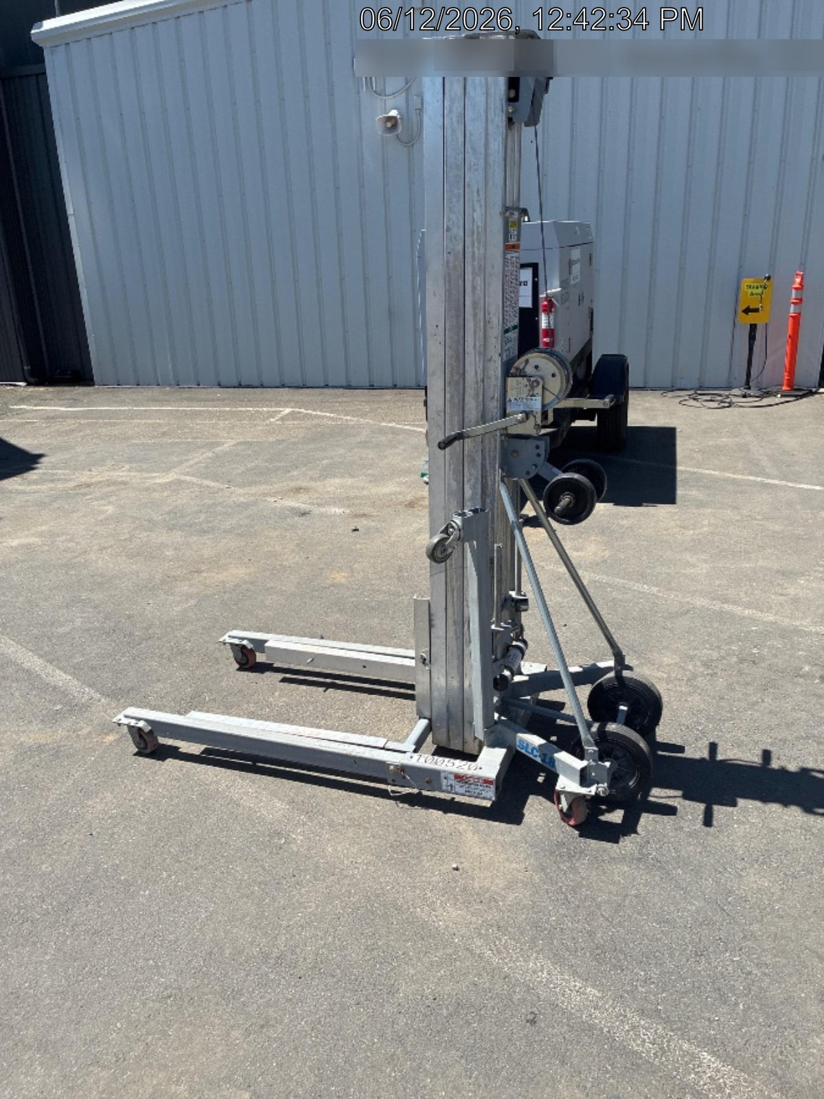 2020 GENIE SLC-18