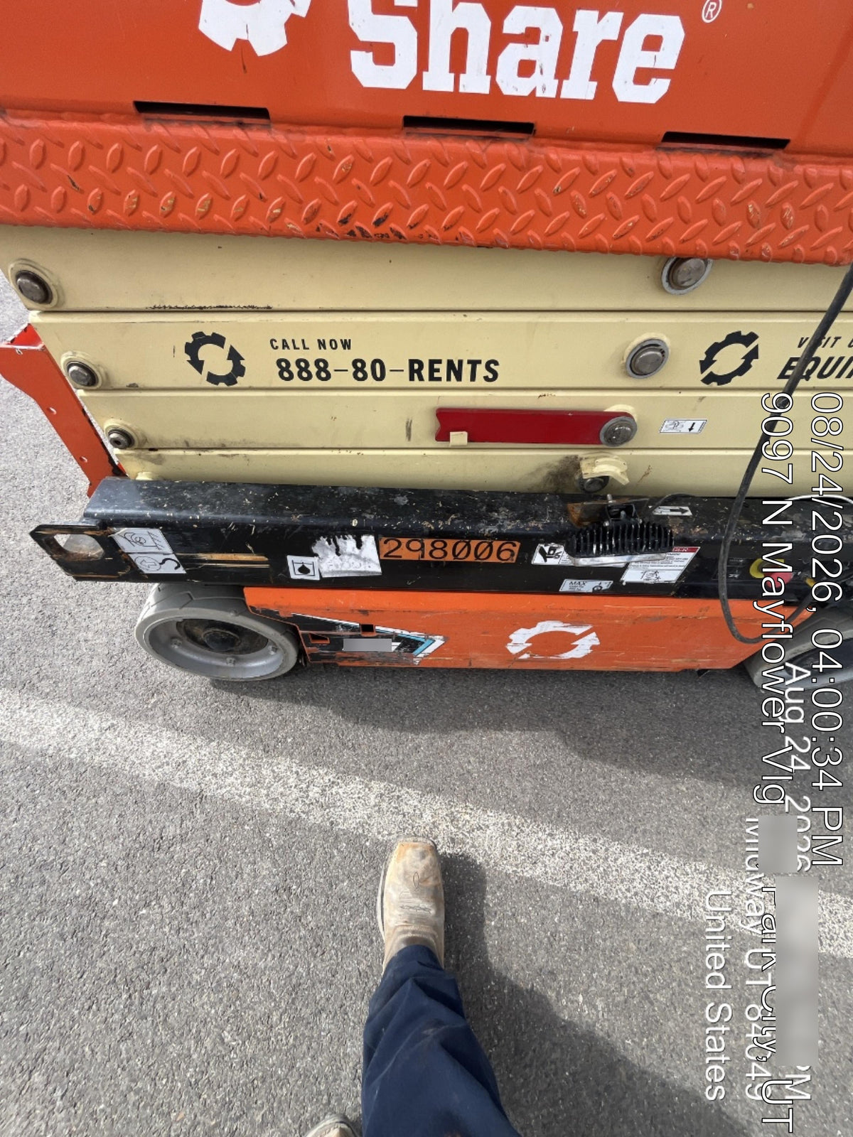 2023 JLG ES1932