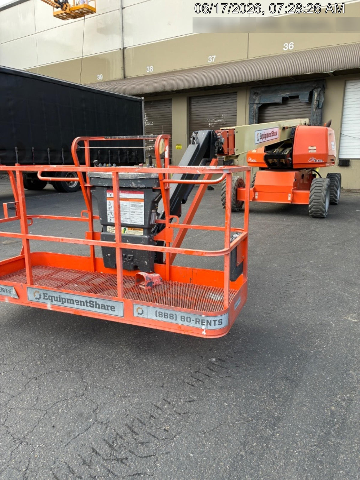 2019 JLG 660SJ
