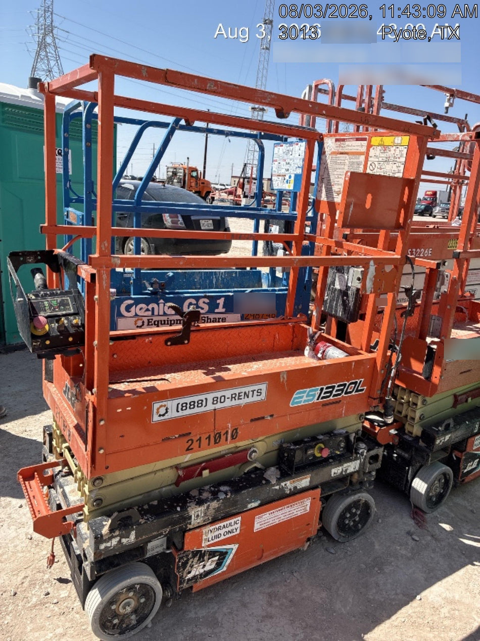 2022 JLG ES1330L
