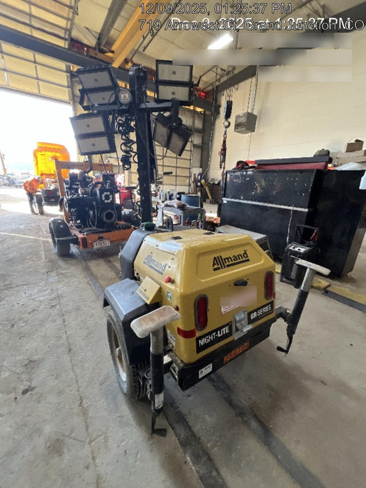 2022 Allmand NLV3GR (4) LED Light Fixture 350W, 23' Vertical Mast, 3kW Prime, Towable, ES Decals, T3