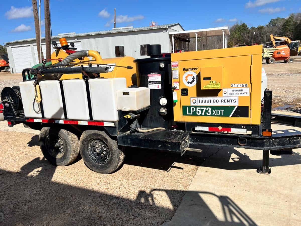 2022 VAC-TRON LP573XDT