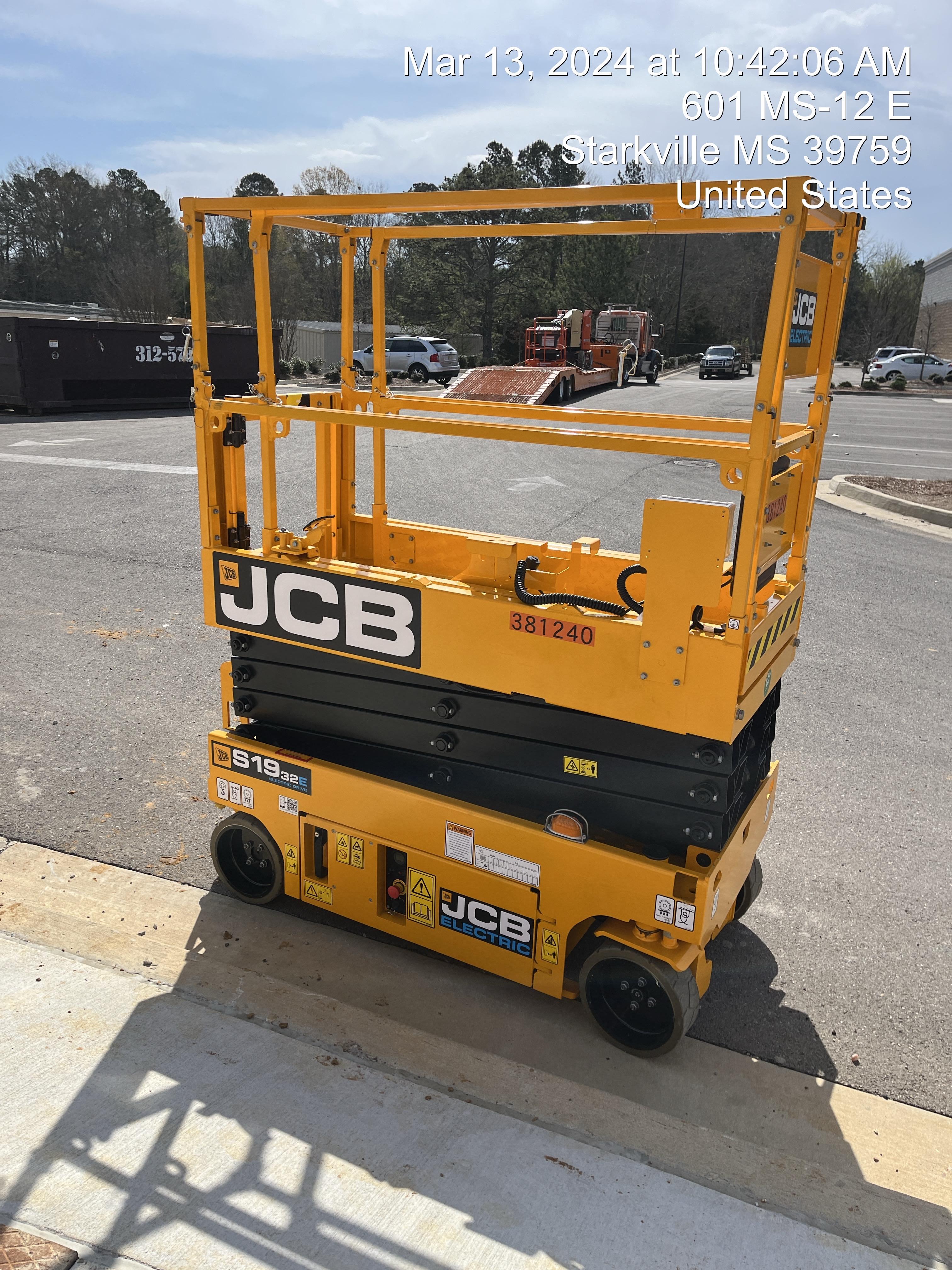 2024 JCB S1932E