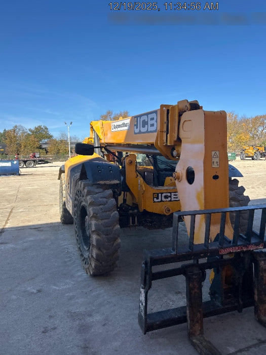 2019 JCB 509-42 Cab/Heat/Air, 74 HP, Solid Tires, STD Worklight, Beacon, Aux Hydraulics, Lifting Eye, Back up Alarm w/66" Carriage/60" Forks