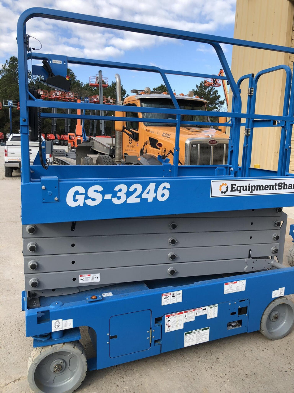 2018 GENIE GS-3246