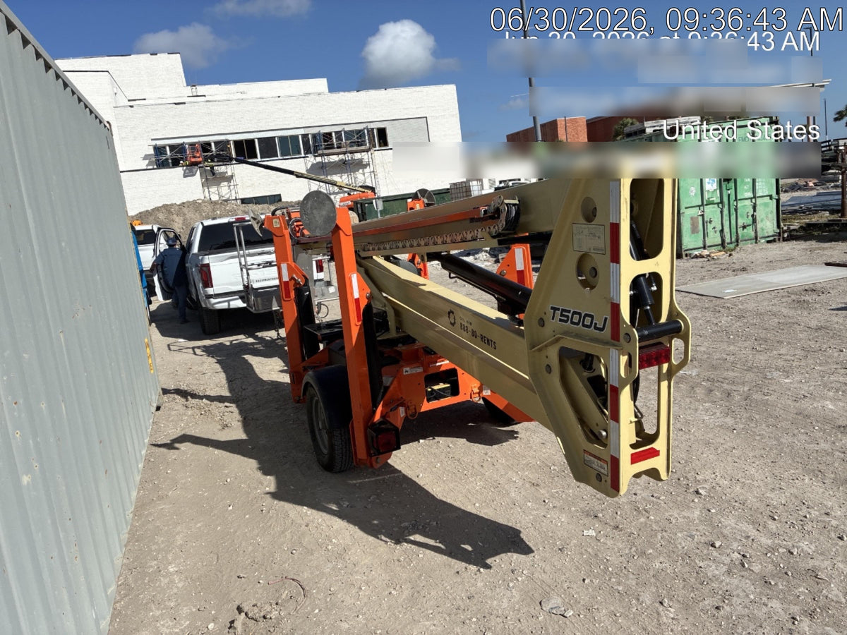 2023 JLG T500J