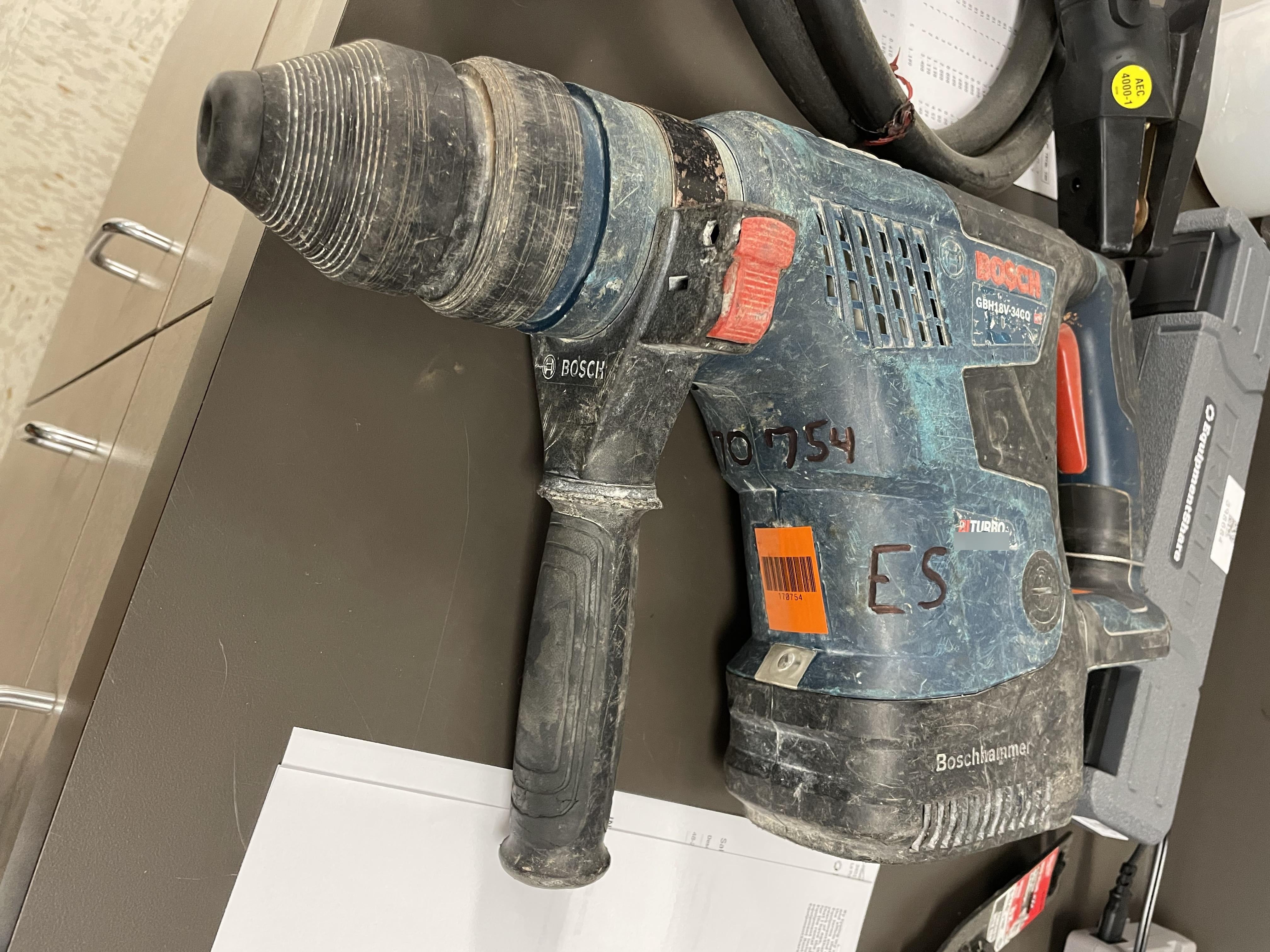 2021 BOSCH GBH18V-34CQN