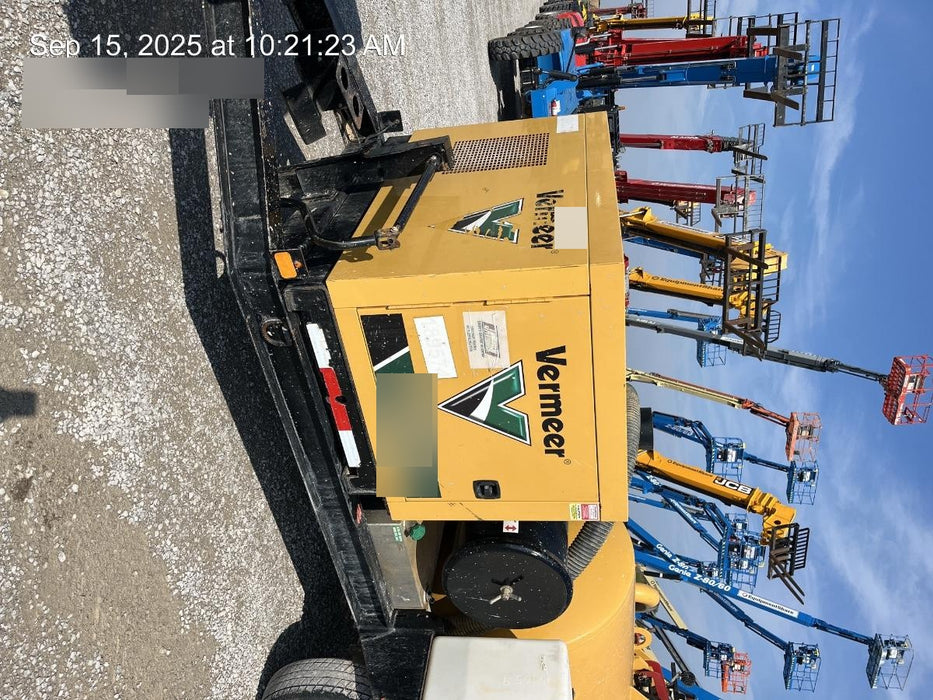 2021 VAC-TRON LP573XDT