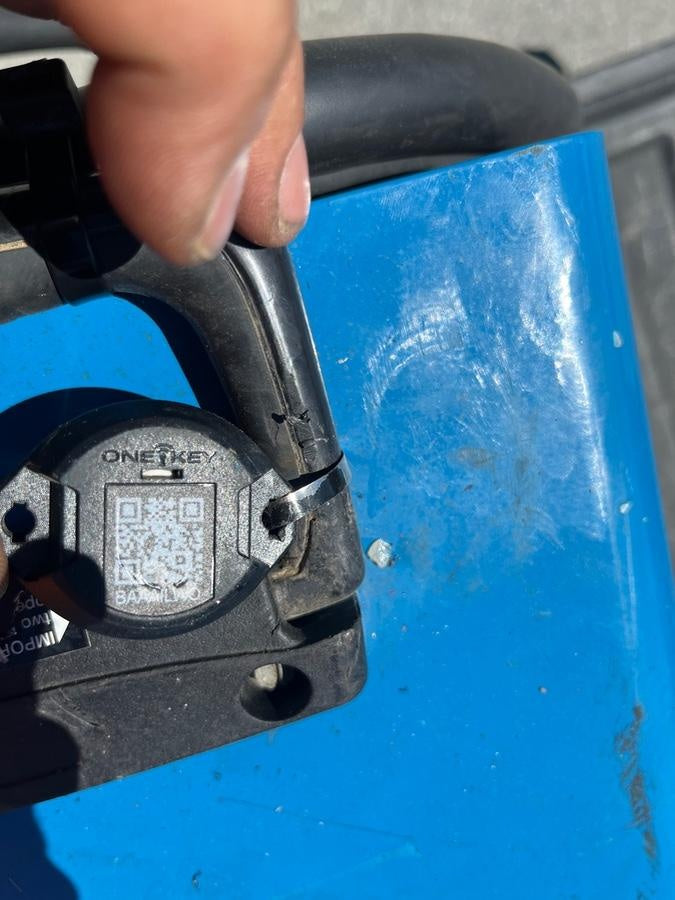 2021 MILLER ELECTRIC XMT 350