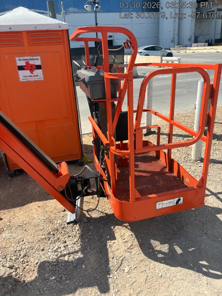 2019 JLG E300AJP