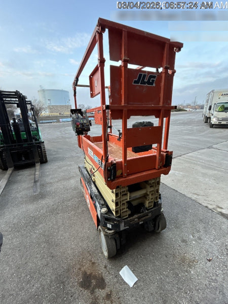 2021 JLG ES1932