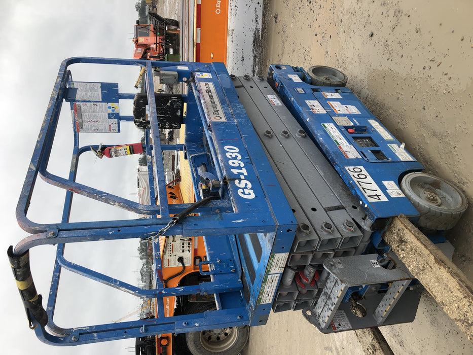 2019 Genie GS-1930 Fixed Rails with Chain Entry