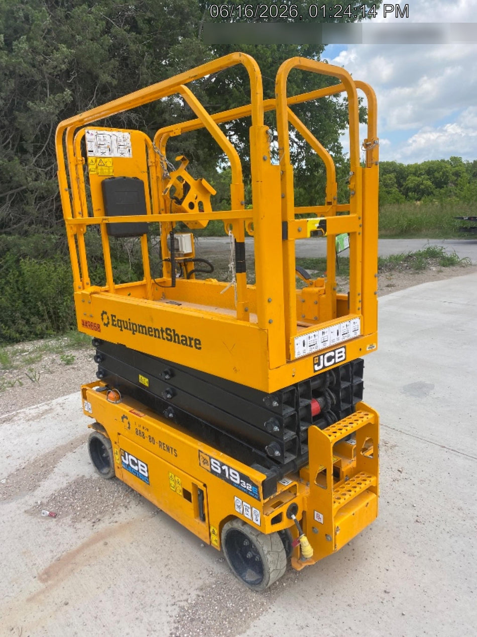 2024 JCB S1932E