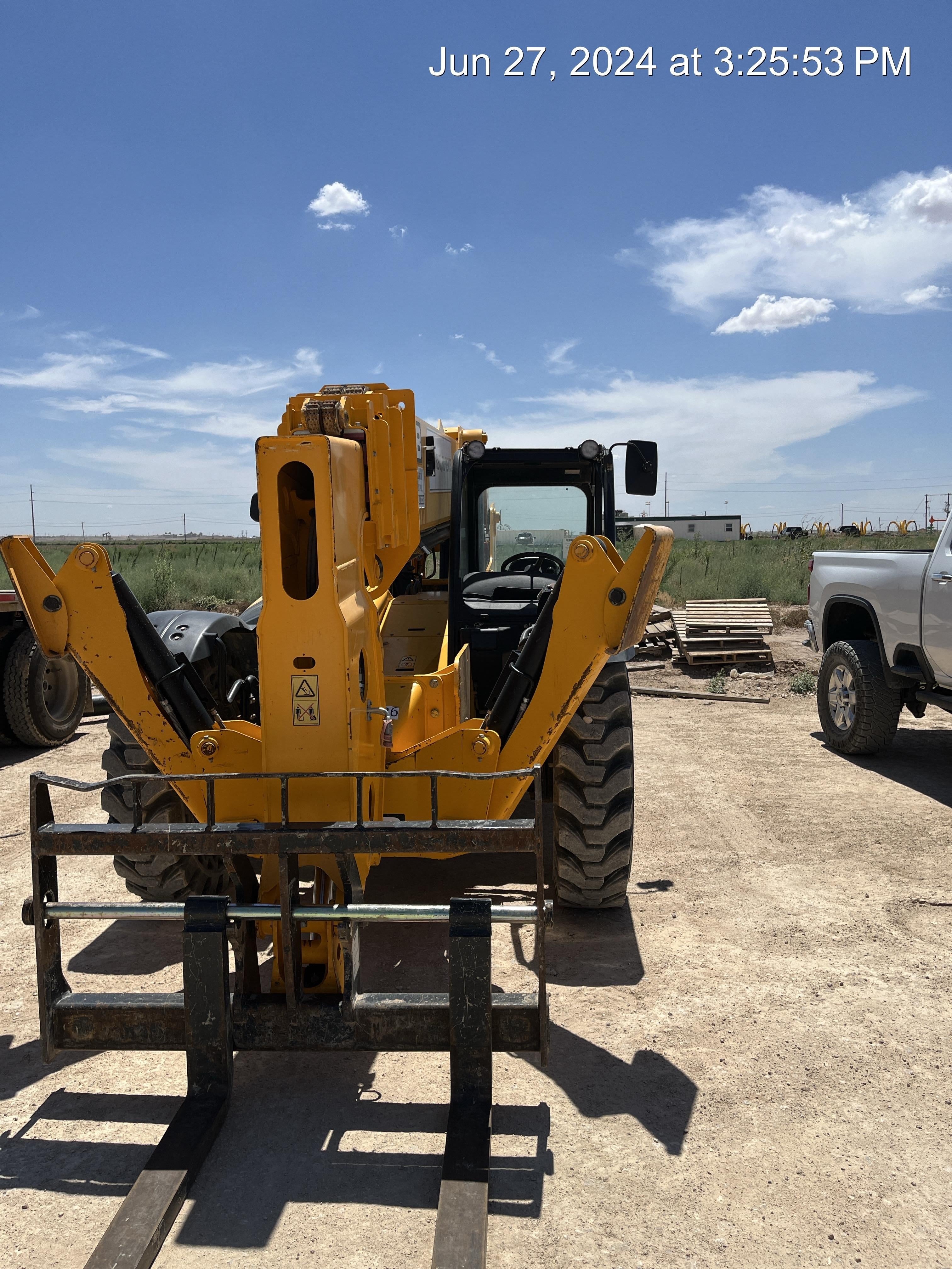 2021 JCB 512-56