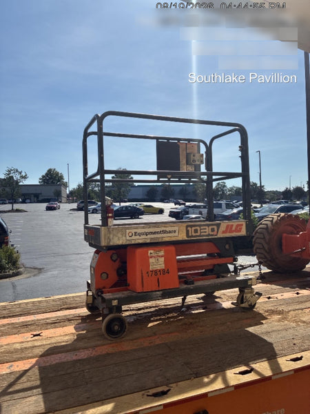 2021 JLG 1030P