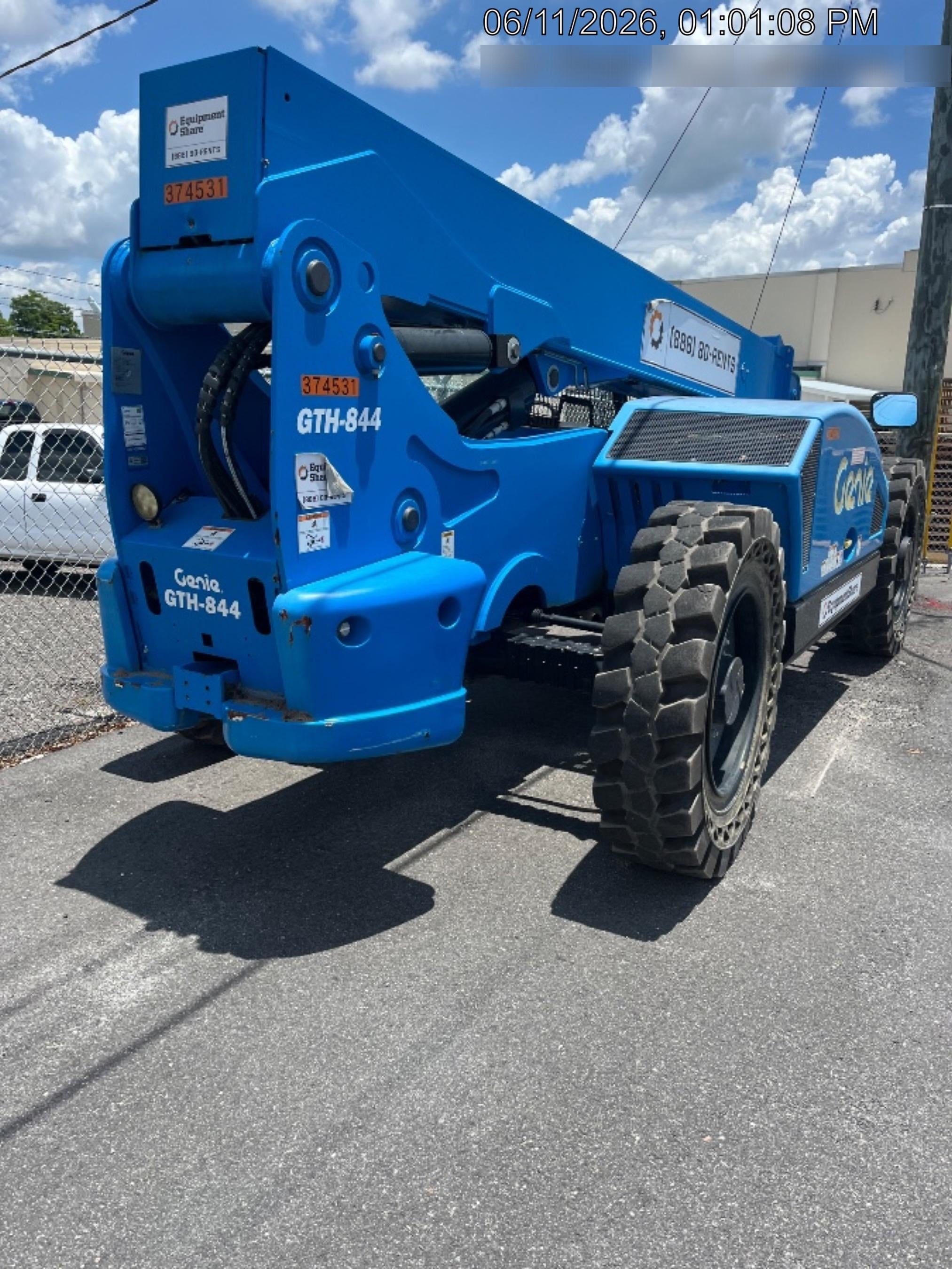 2023 GENIE GTH-844