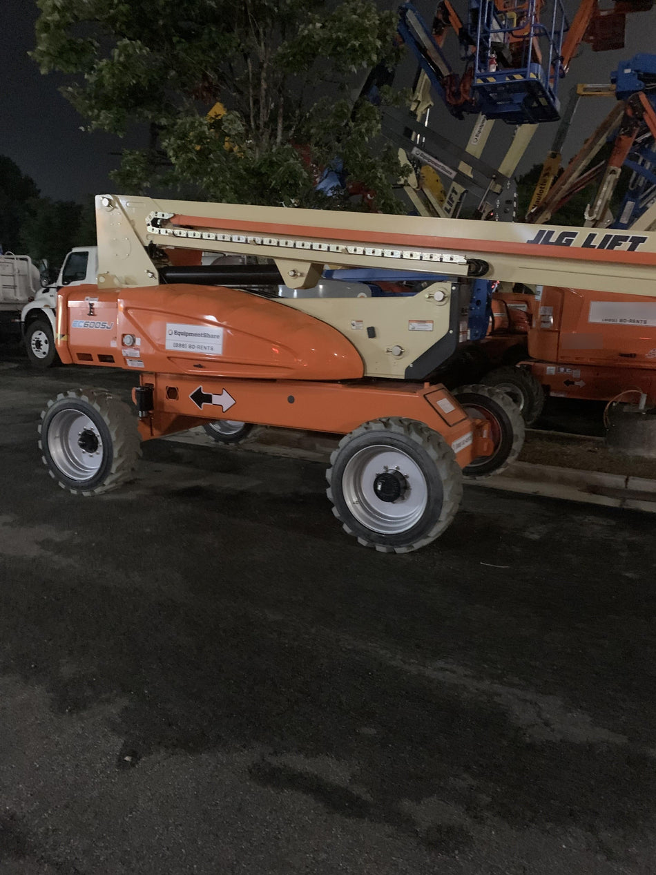 2021 JLG EC600SJ