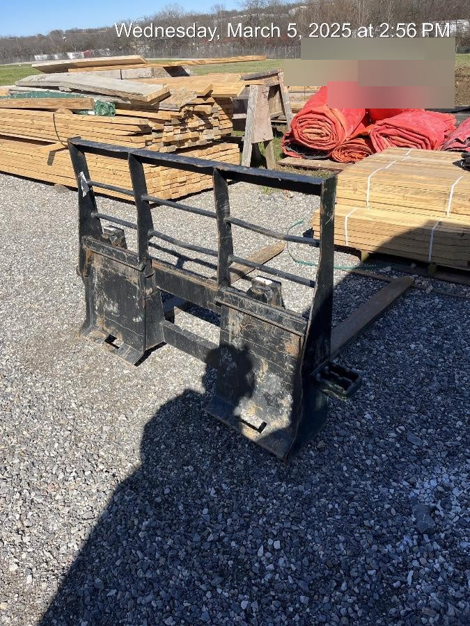 2024 ARROW MATERIAL HANDLING 48" Pallet Forks - Arrow