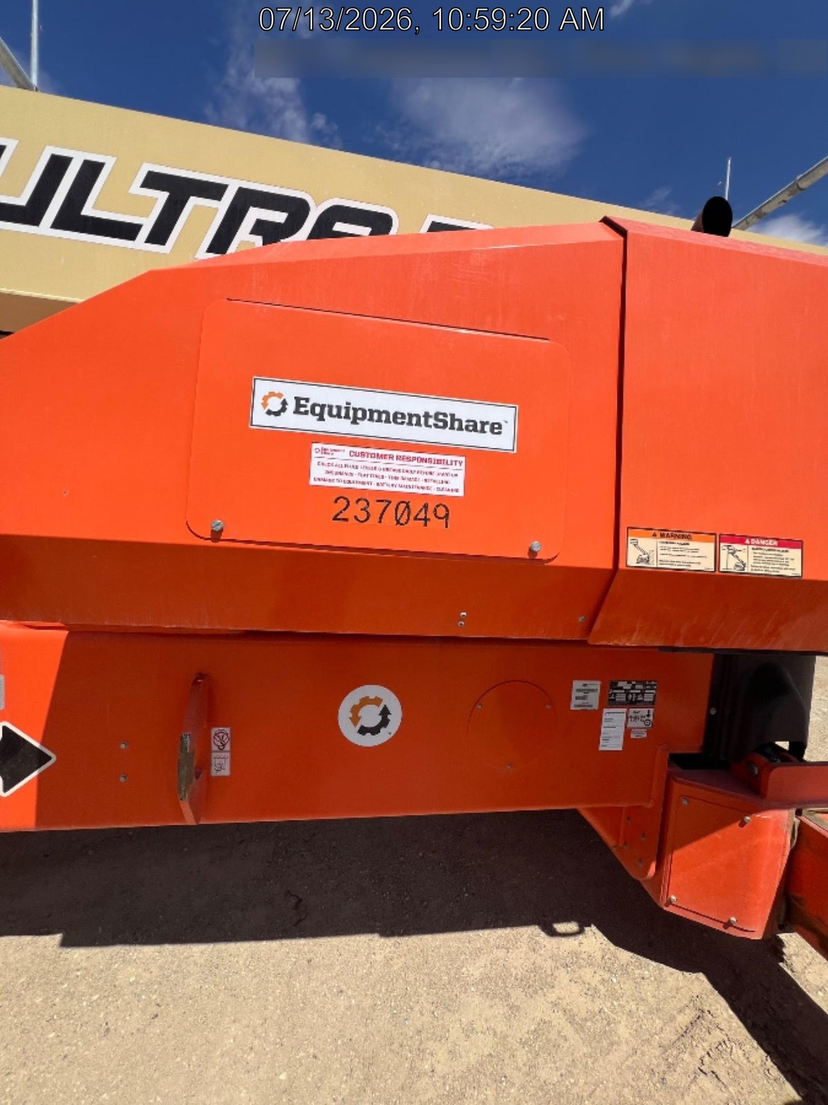 2022 JLG 1350SJP