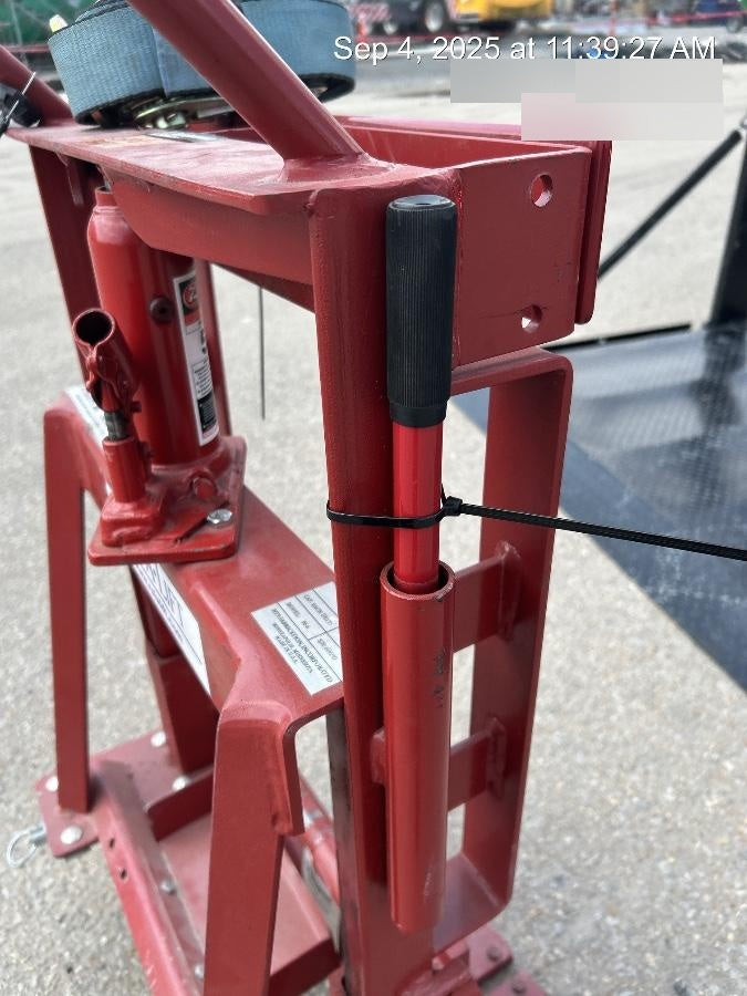 2022 ROL-A-LIFT M-6