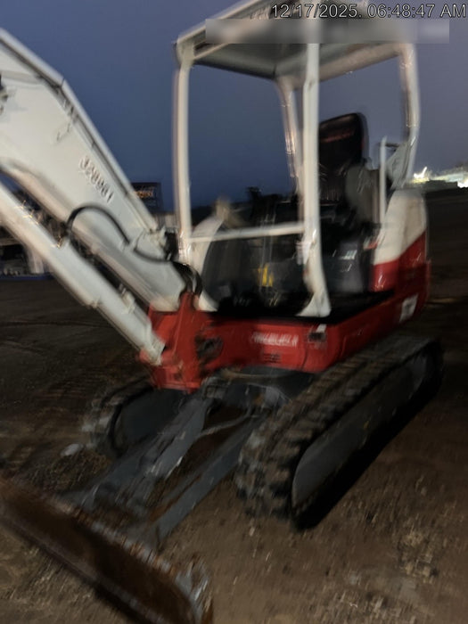 2023 TAKEUCHI TB235-2R
