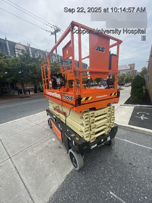 2022 JLG R4045