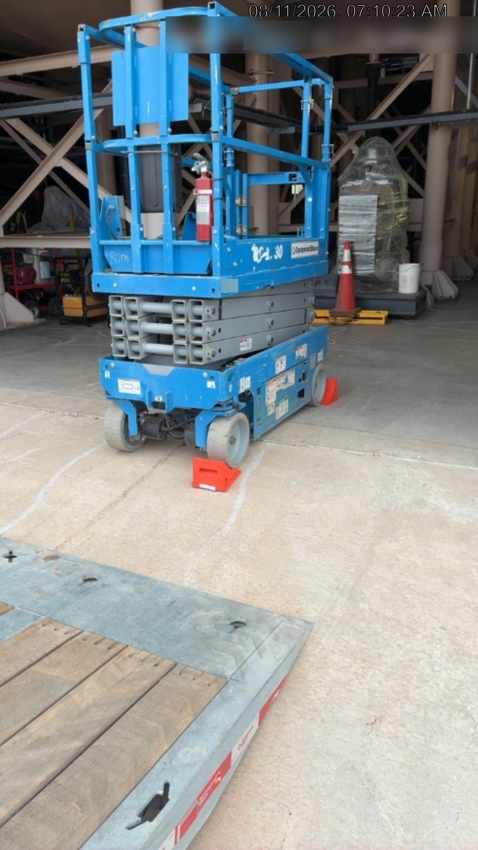 2020 Genie GS-1930 Solid Non Marking Tires, Beacon, Folding rails with half height swing gate, 800W Inverter