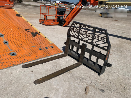 2020 EMKAY 48" Pallet Forks - Emkay