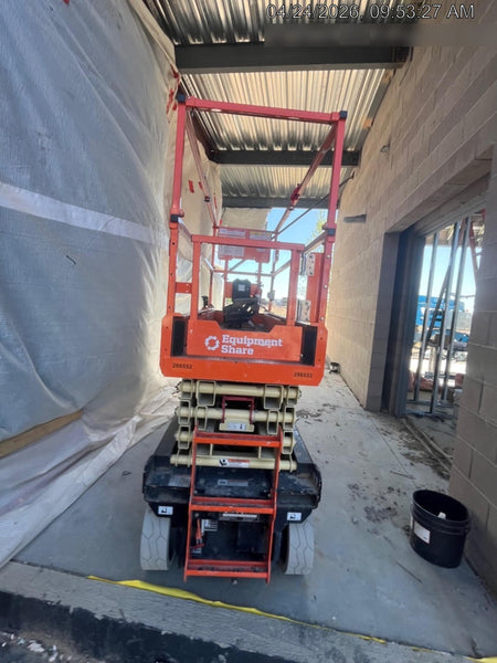 2022 JLG ES2632