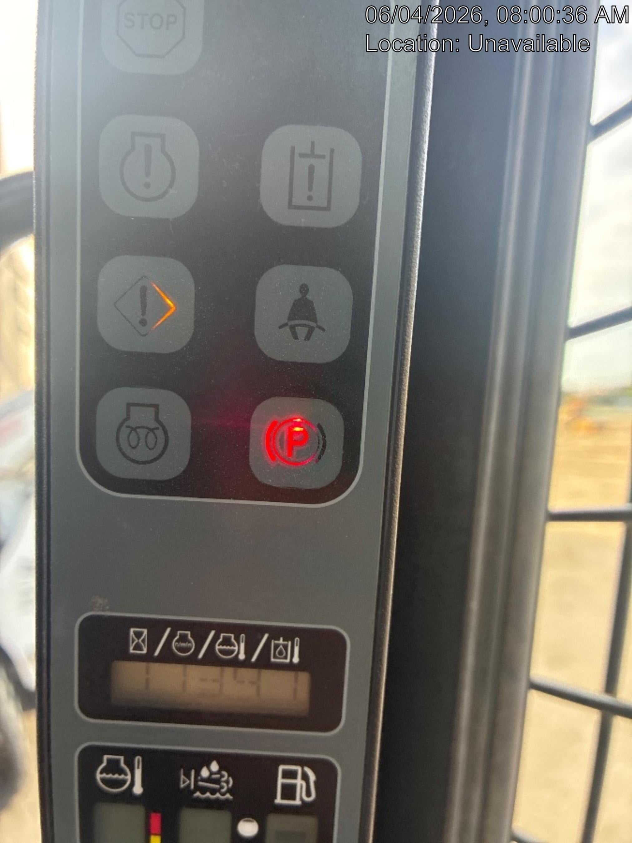 2018 CASE TV380