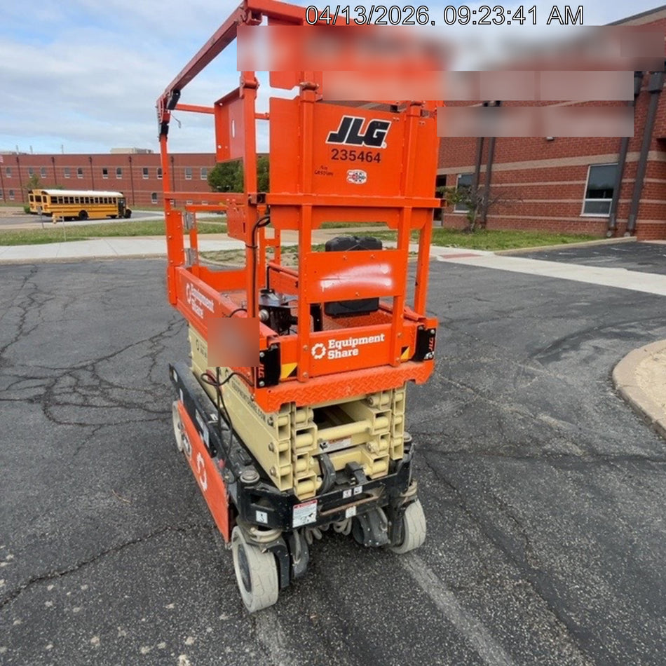 2022 JLG ES1932