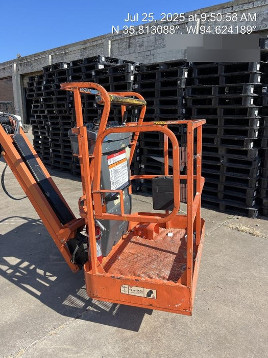 2019 JLG E400AJPN