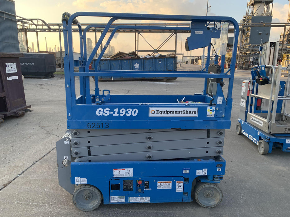 2020 Genie GS-1930 Solid Non Marking Tires, Beacon, Folding rails with half height swing gate