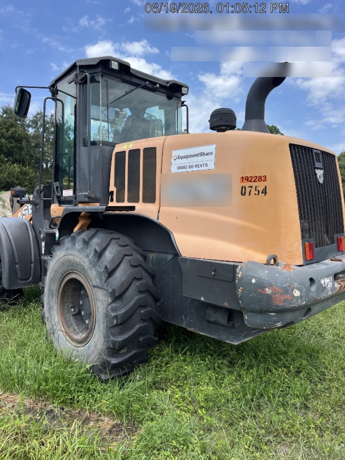 2017 Case 621G CLOSED CAB, JRB 416 STYLE HYD COUPLER