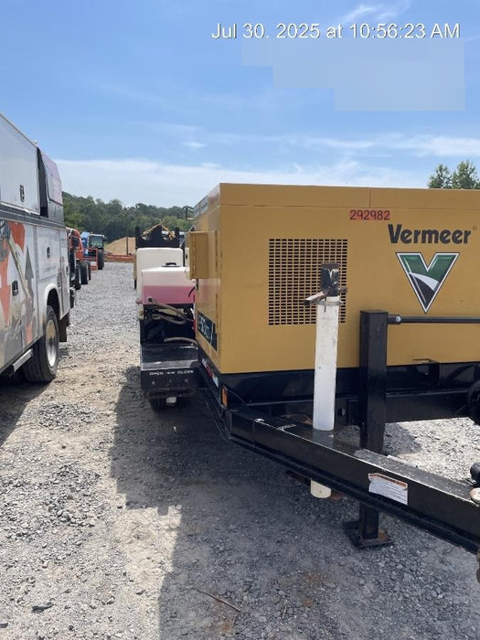 2023 Vac-Tron LP573XDT T4 Koehler Diesel Engine, 500 Gallon Debris Tank, x2 100 Gallon Water Tanks