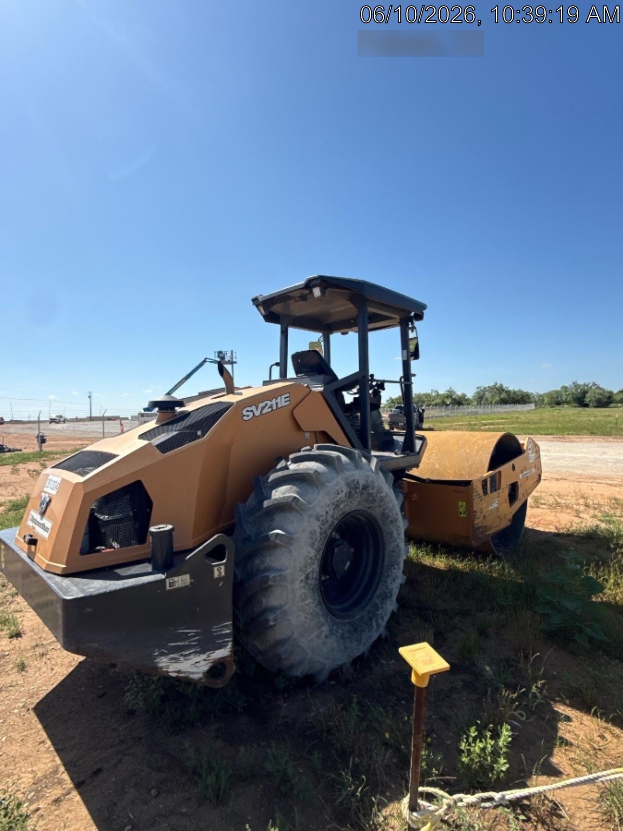 2023 CASE SV211E