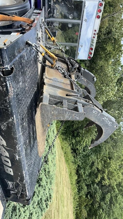 2015 CASE Grapple Bucket Skid Steer - Case