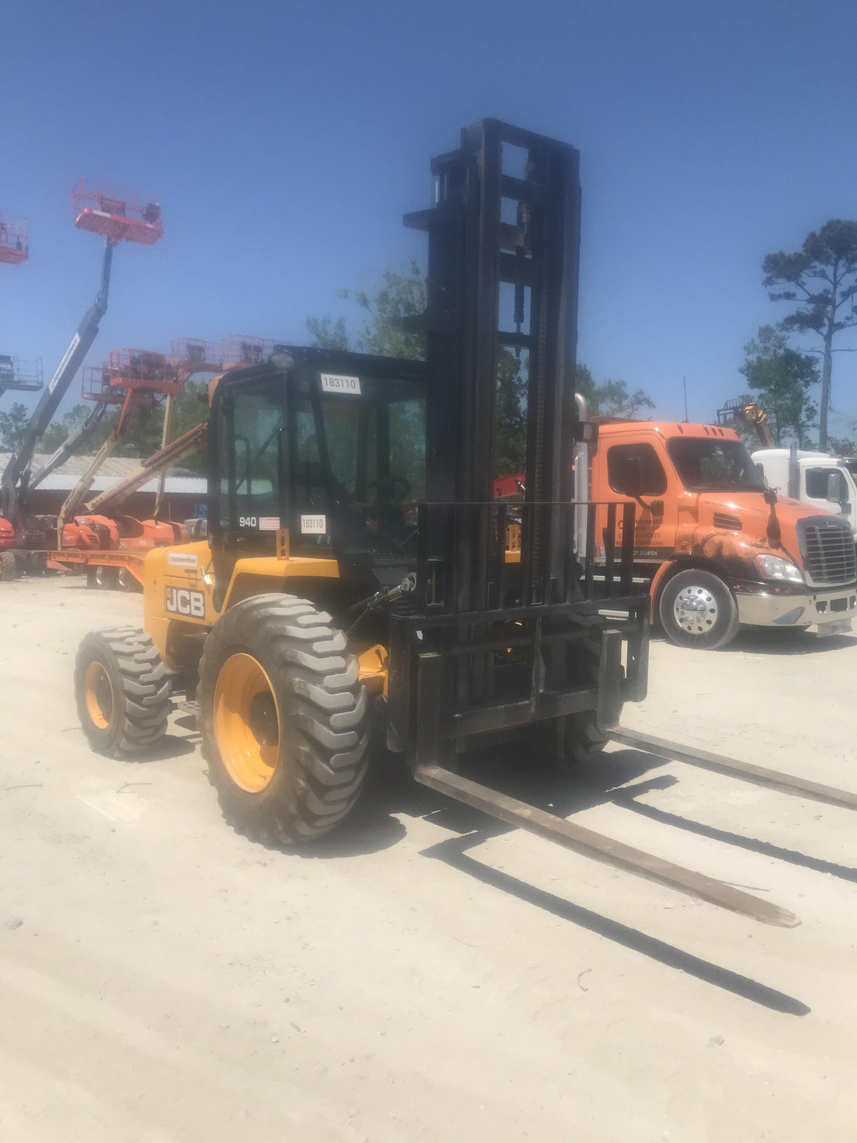 2021 JCB 940-4