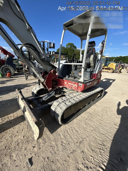 2023 TAKEUCHI TB250-2R
