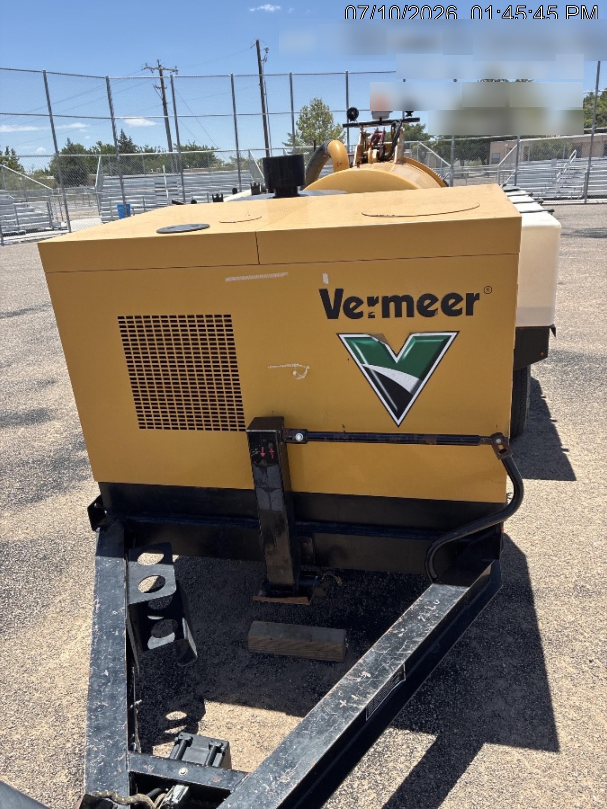 2022 VAC-TRON LP573XDT