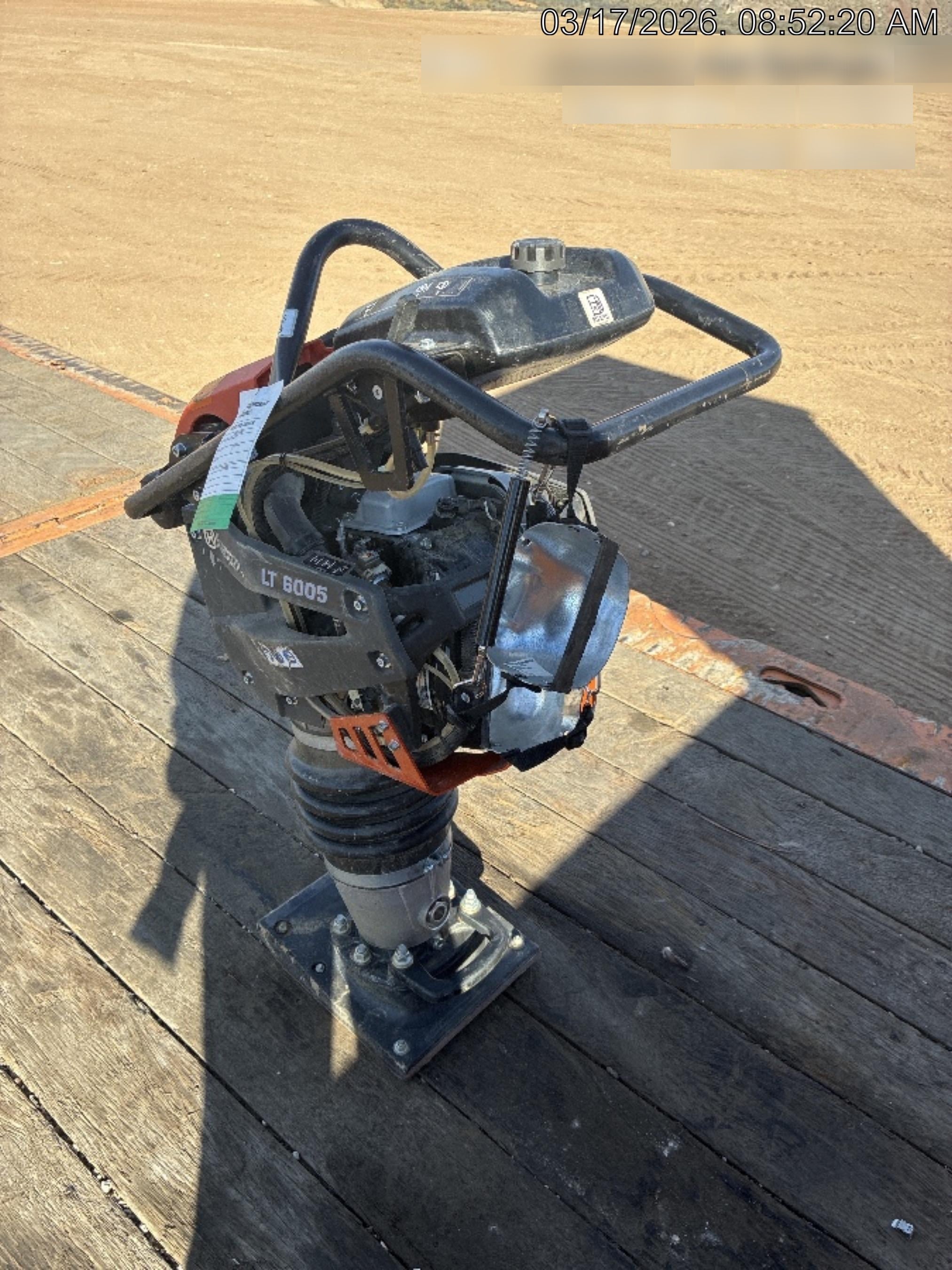 2025 HUSQVARNA LT6005
