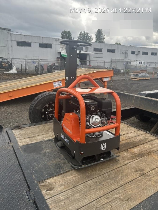 2025 HUSQVARNA LG300