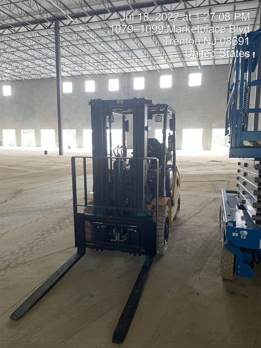 2022 KOMATSU FG25T-16